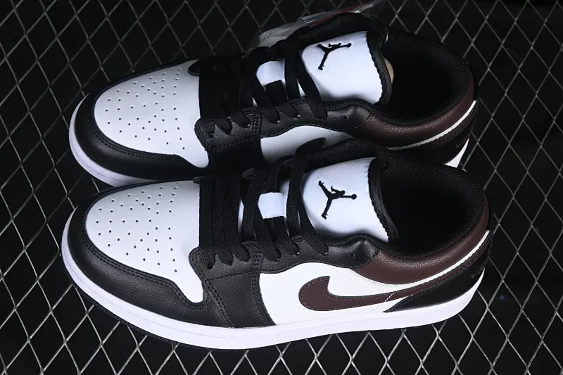 All categories Air Jordan Jordan series basketball shoes Air Jordan 1 Low Air Jordan 1 Low AJ1 Joe 1 black color low-top cultural casual sneakers IO3393-010